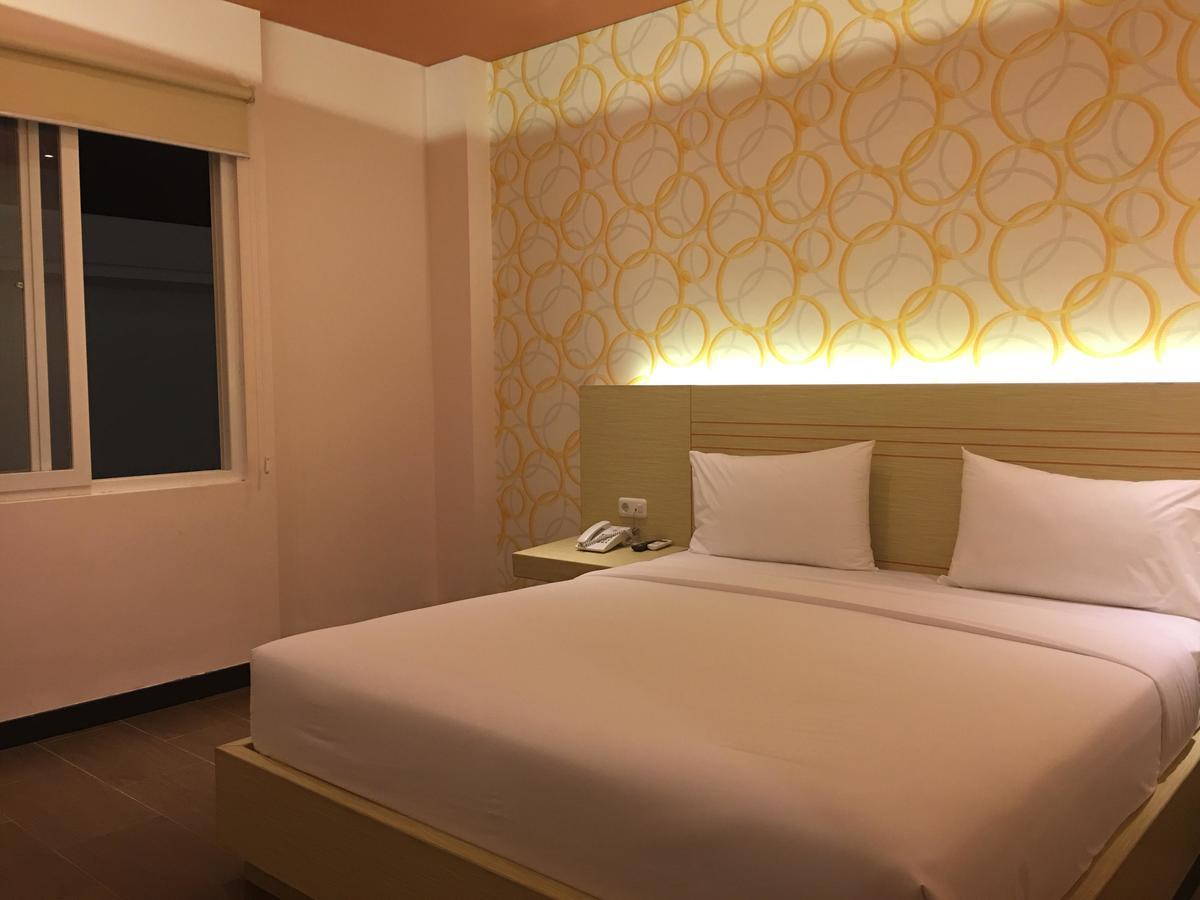 Grand Vilia Hotel Langgur Exterior photo